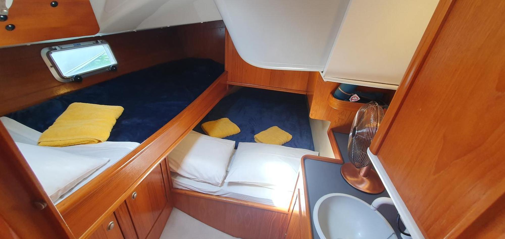 Coriandre 2 - Dormir Sur Un Grand Voilier 9 Personnes By Nuits Au Port Ла-Рошель Экстерьер фото