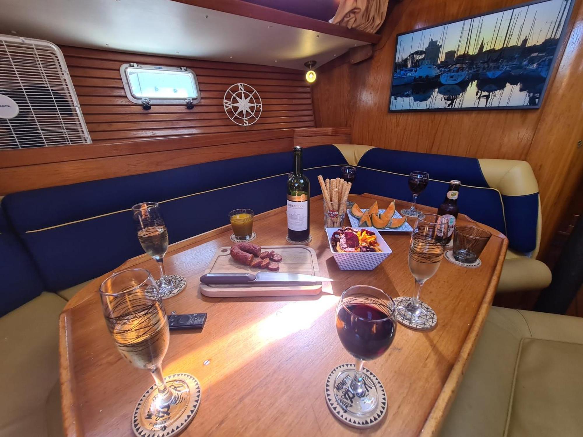 Coriandre 2 - Dormir Sur Un Grand Voilier 9 Personnes By Nuits Au Port Ла-Рошель Экстерьер фото