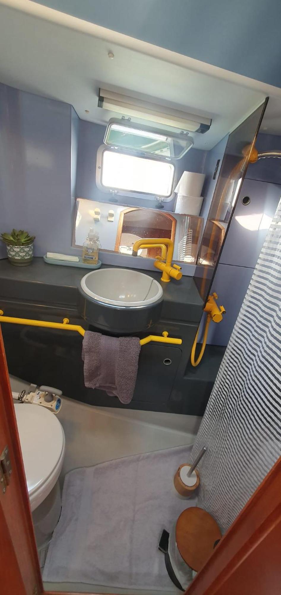 Coriandre 2 - Dormir Sur Un Grand Voilier 9 Personnes By Nuits Au Port Ла-Рошель Экстерьер фото